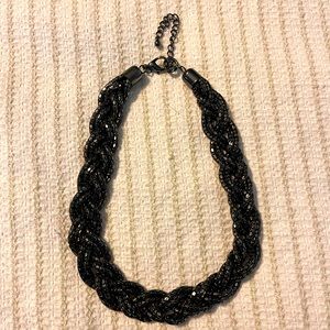 Braided necklace, lightweight
